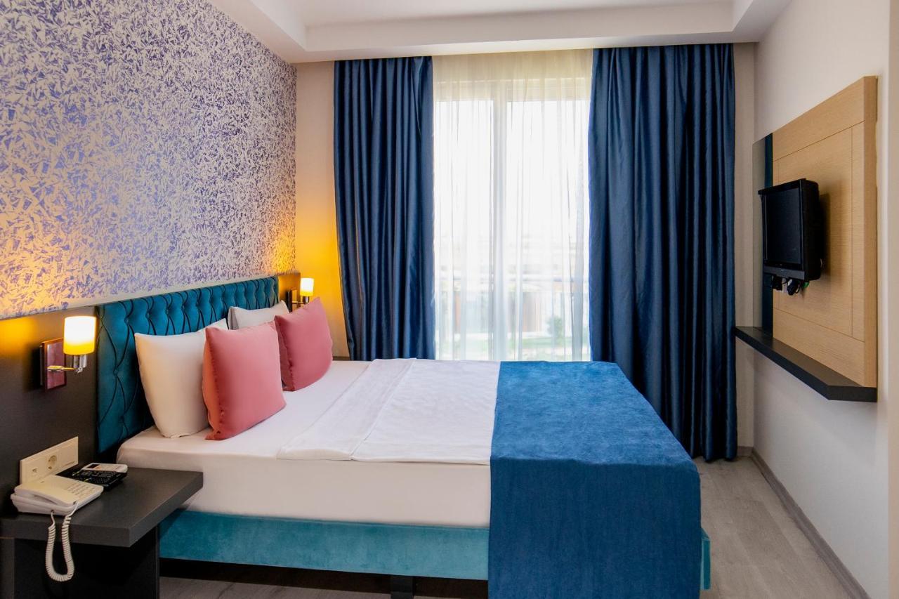 Royal Towers Lara Hotel Kemeragzi 外观 照片