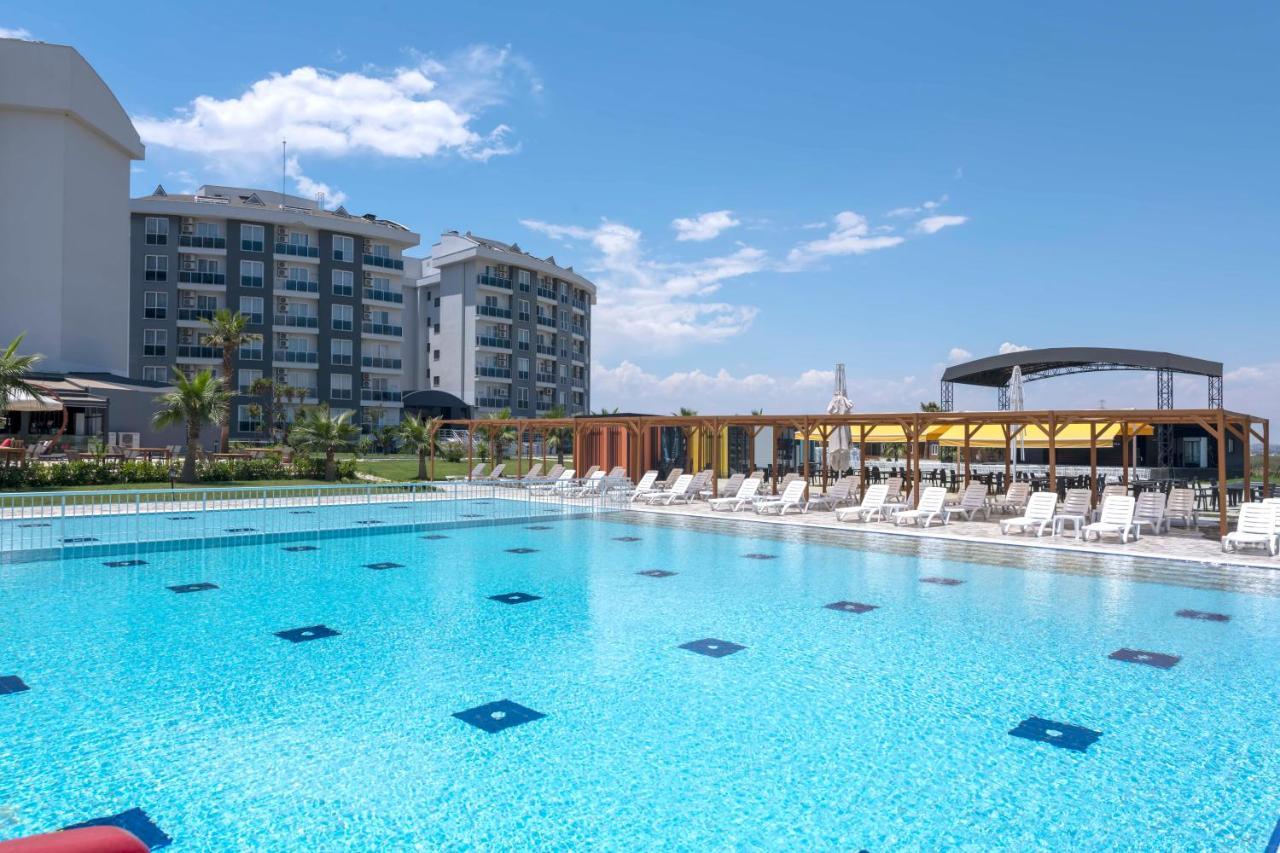 Royal Towers Lara Hotel Kemeragzi 外观 照片