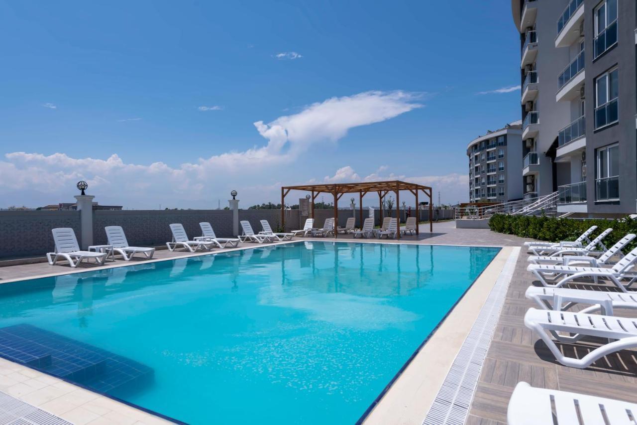 Royal Towers Lara Hotel Kemeragzi 外观 照片
